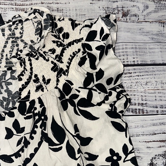 Ann Taylor‎ Ivory and Black Patterned Blouse Sz. M - Picture 6 of 10